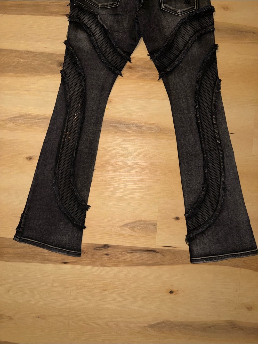 Paper Money Rhinestone Jeans - Picture 6 of 6